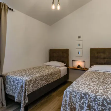 Rustic Perosa With Heating Pool