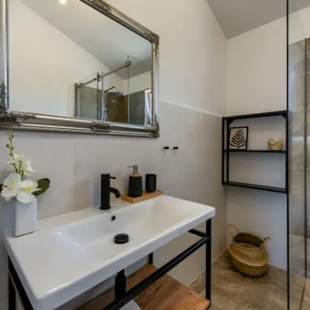 فيلة Rustic Perosa With Heating Pool *