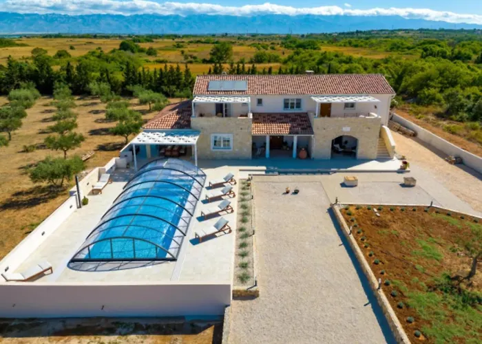 Rustic Perosa With Heating Pool Βίλα